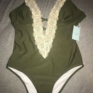 BRAND NWT Cupshe bathing suit